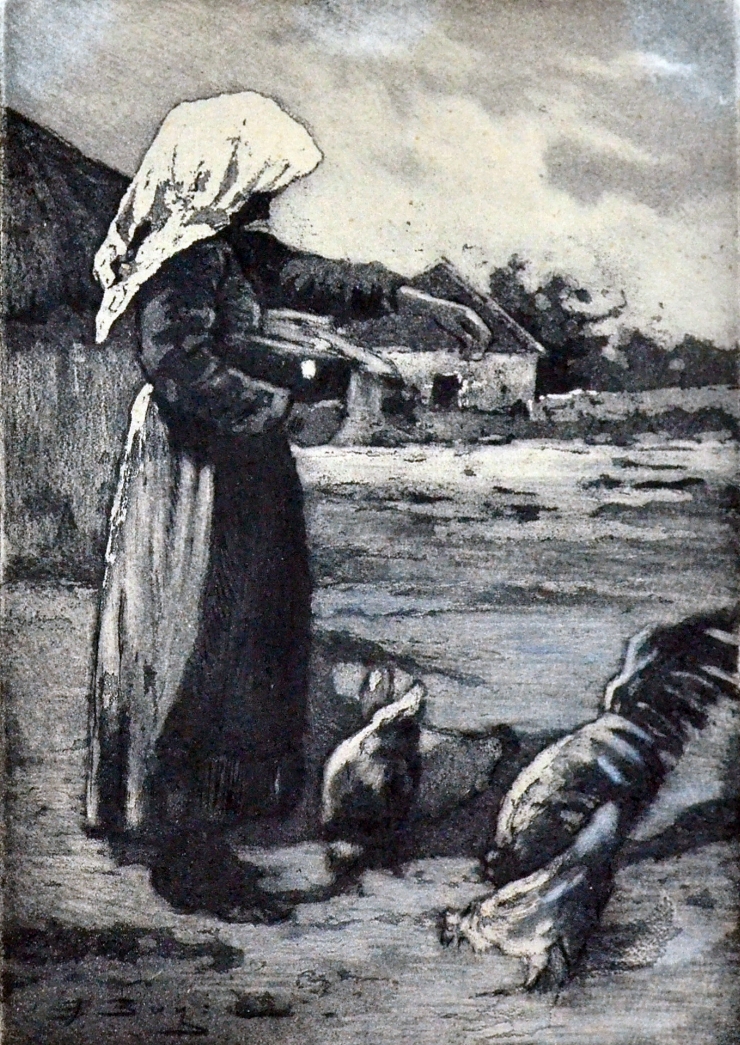 Femeie în curte