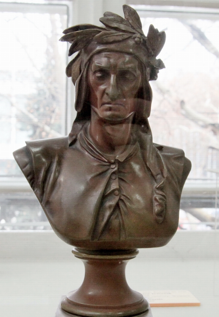 Bust „Dante Alighieri
