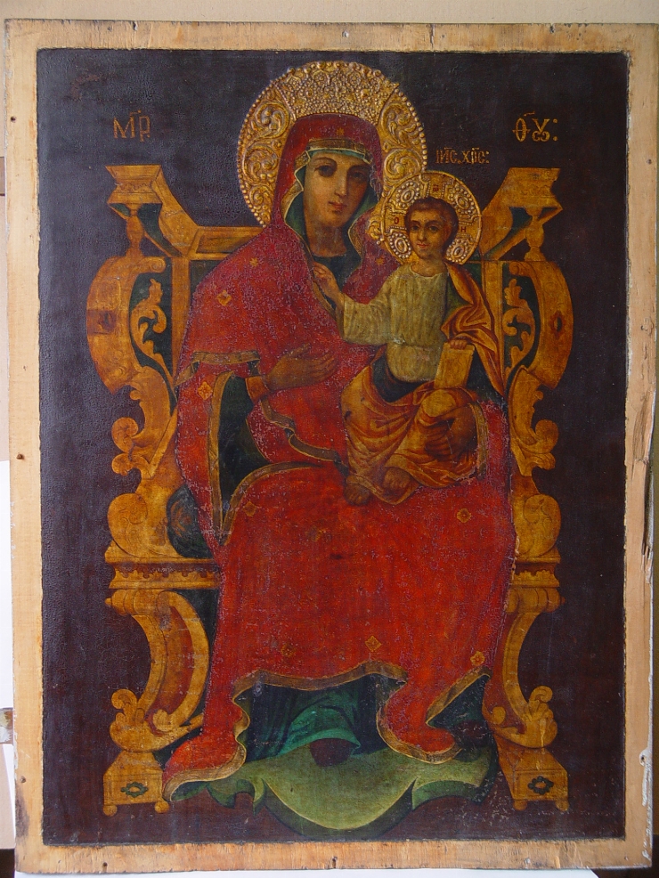 Maica Domnului tronînd