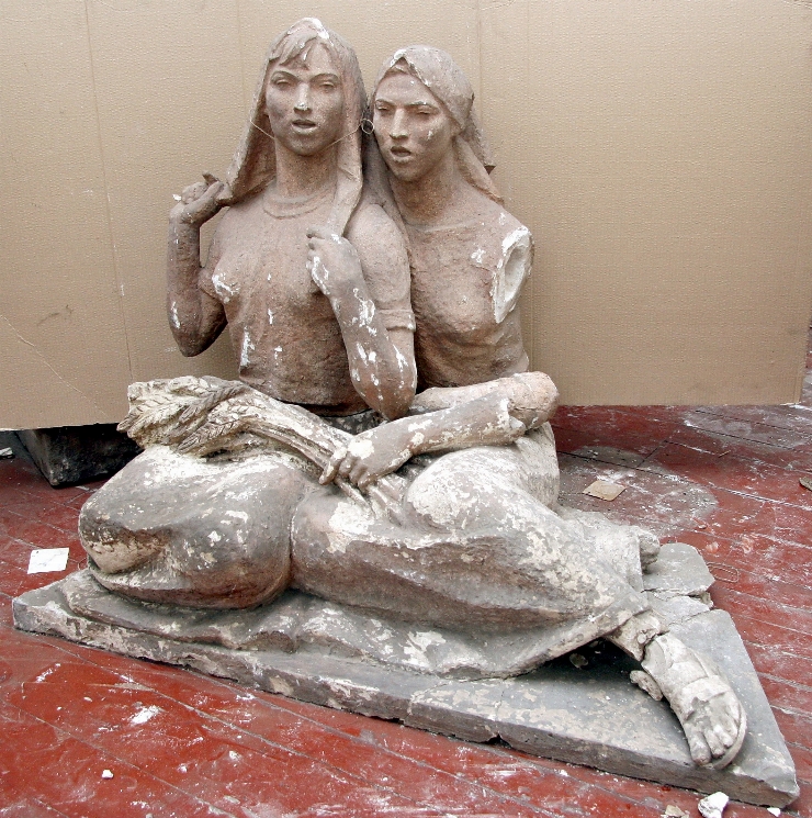 Compoziţie sculpturală 