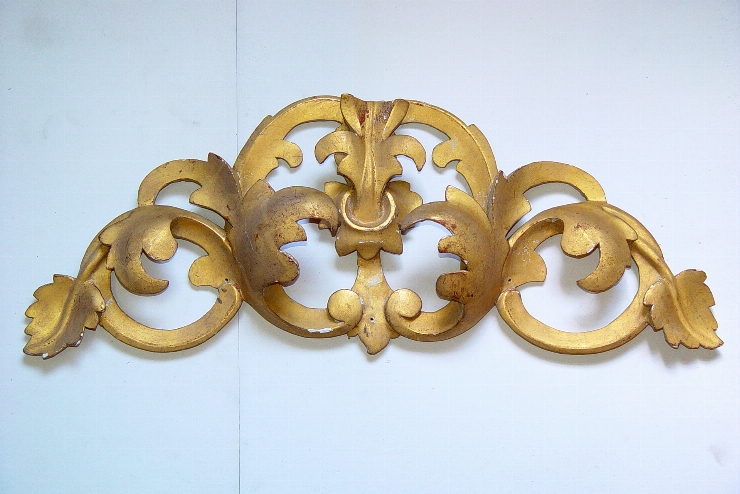 Fragment de decor sculptat