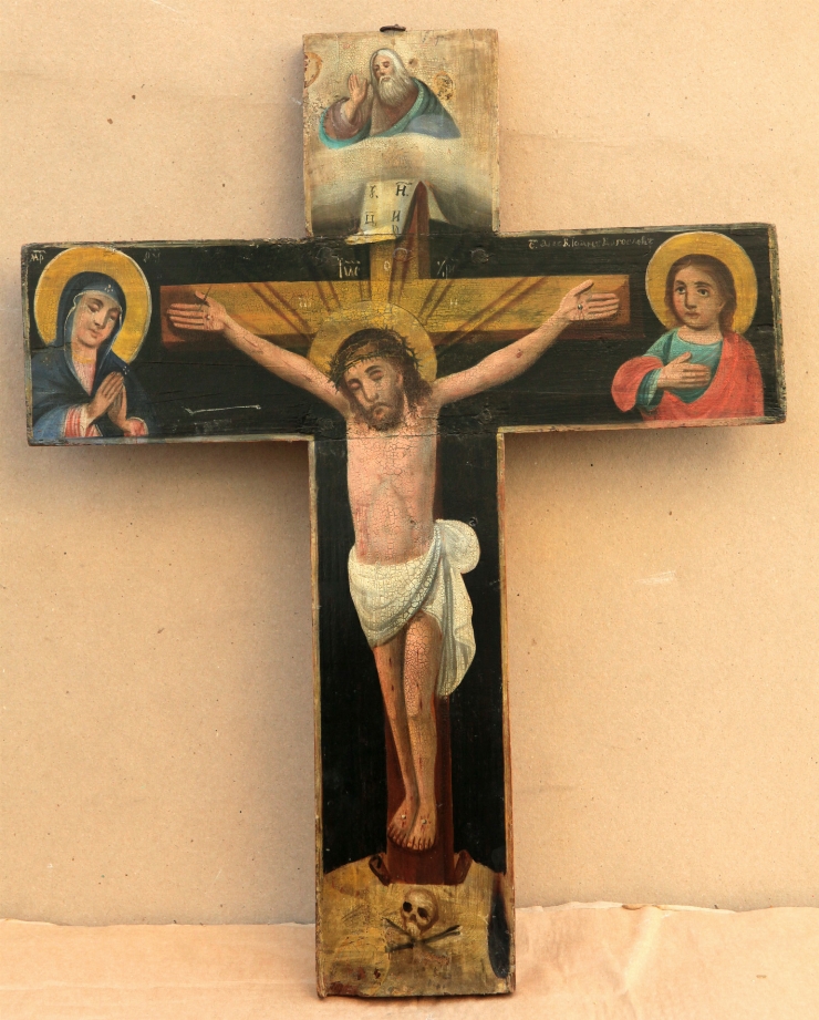 Crucifix cu 4 braţe