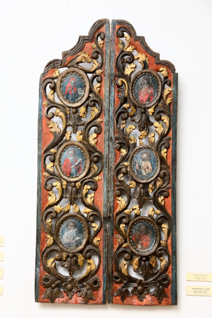 Uşi împărăteşti