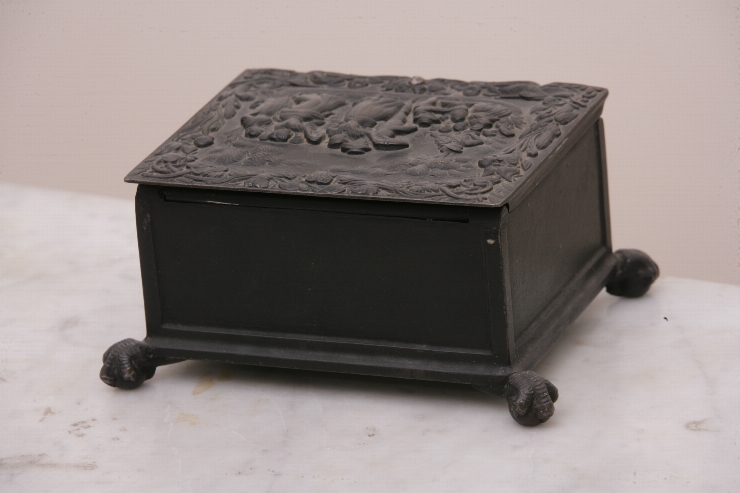Casetă (lădiţă) 