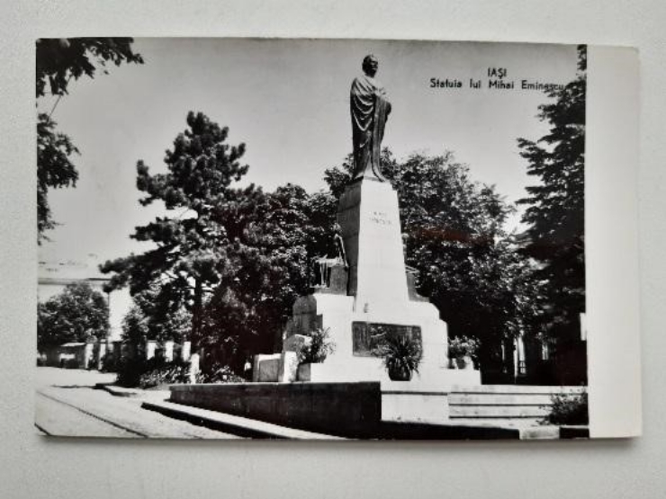 Carte poștală ”Statuia lui M. Eminescu. Iași”