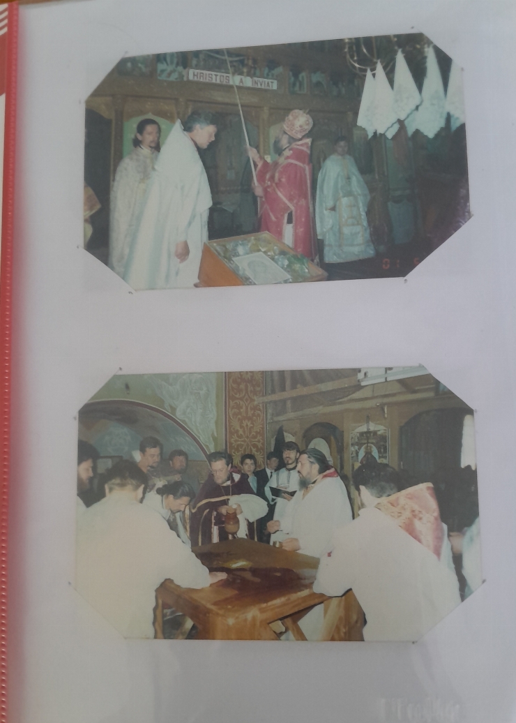 Mapă cu fotografii „Sfințirea bisericii din s. Horești”