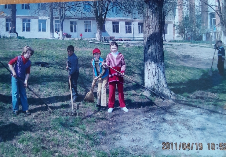 Foto „Acțiuni de salubrizare clasa II-a”