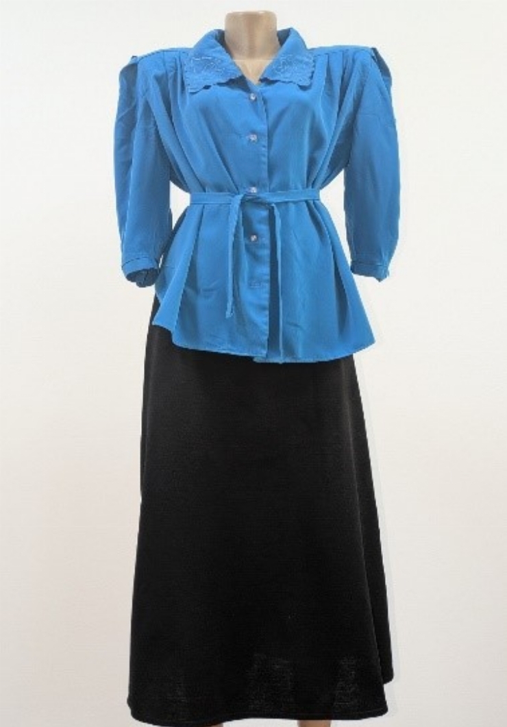 Costum de scenă: Fustă și bluză