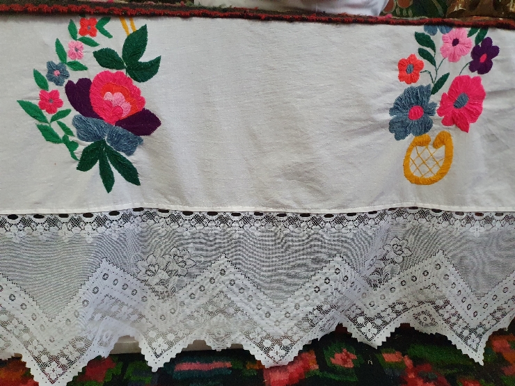 Colecția de broderie.