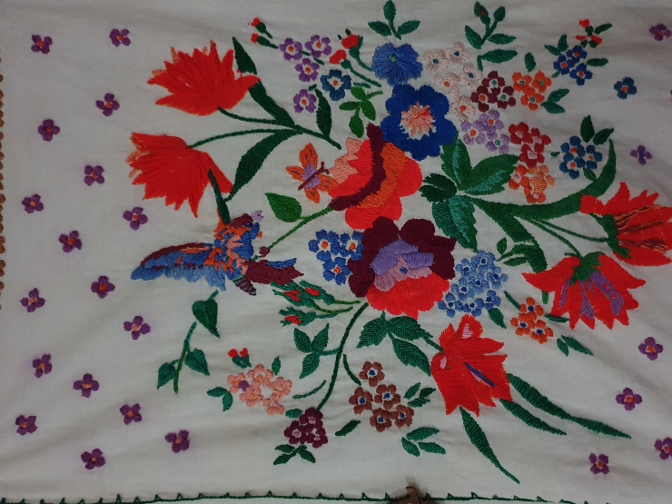 Colecția de broderie.