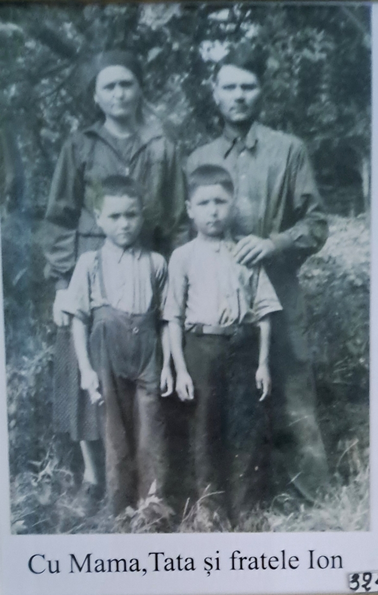 Fotografie de portret  ,, Familia CHIRIAC''