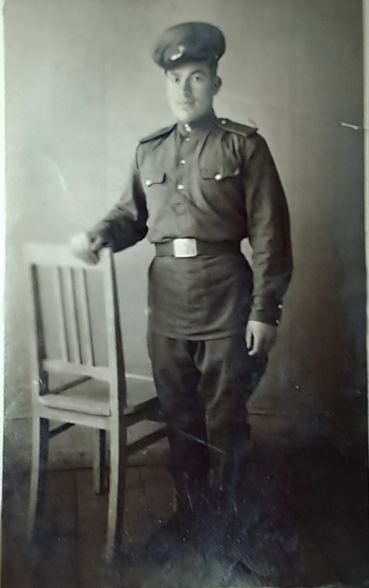 Ion Bezer  militar   