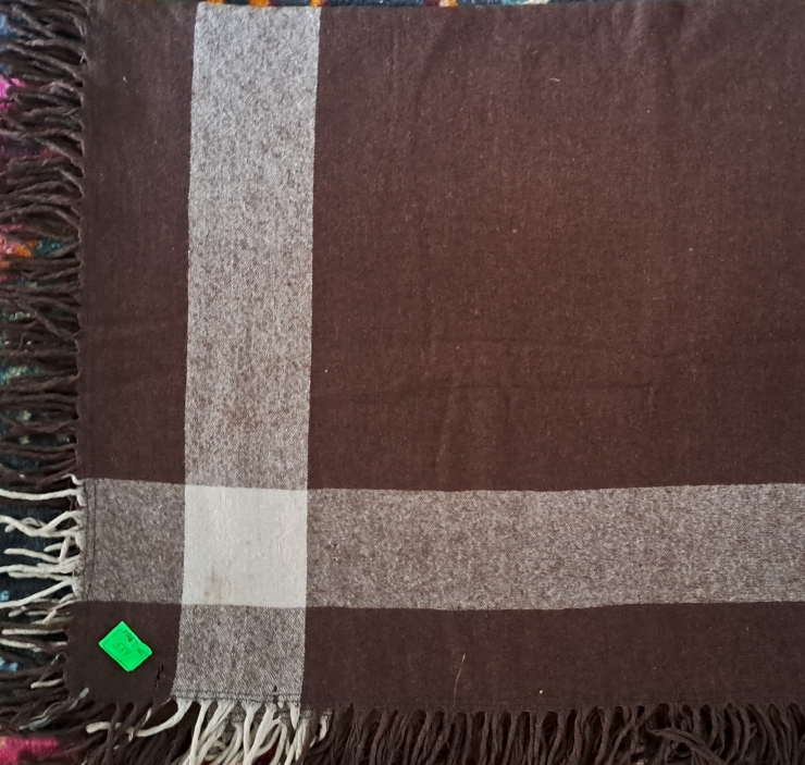 Basma  de lână  cu franjuri ( șalincă)