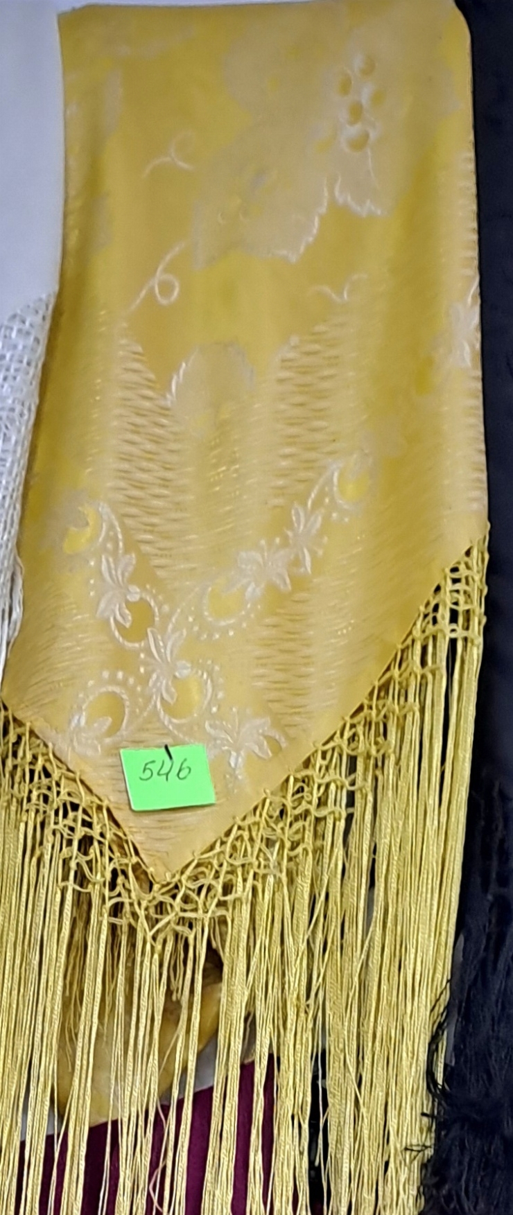 Basma  de  mătase  cu franjuri ( șalincă)