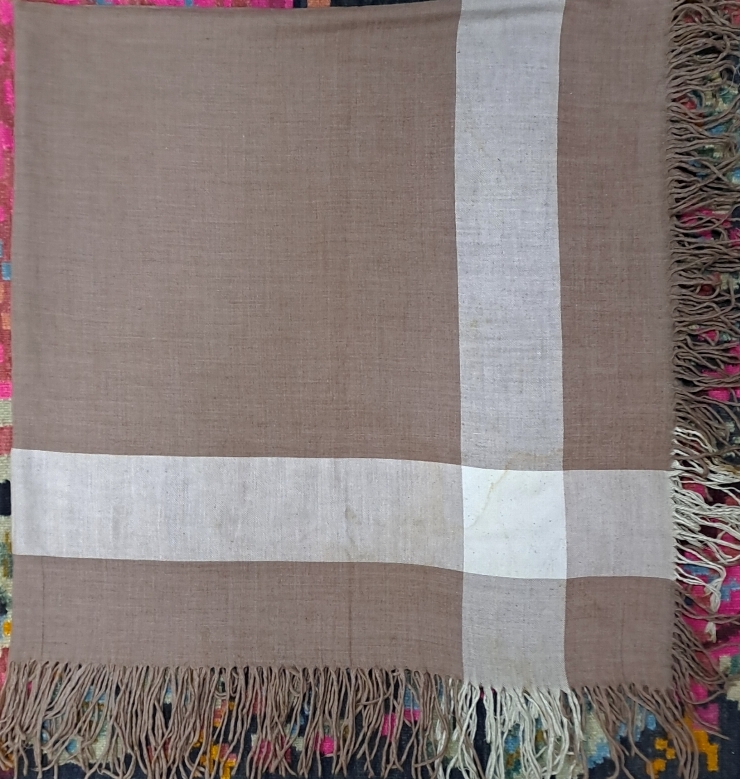 Basma  de  lână  tradițională 