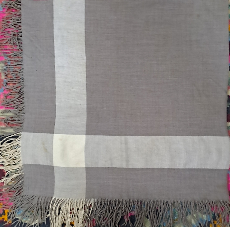 Basma  de  lână  tradițională 