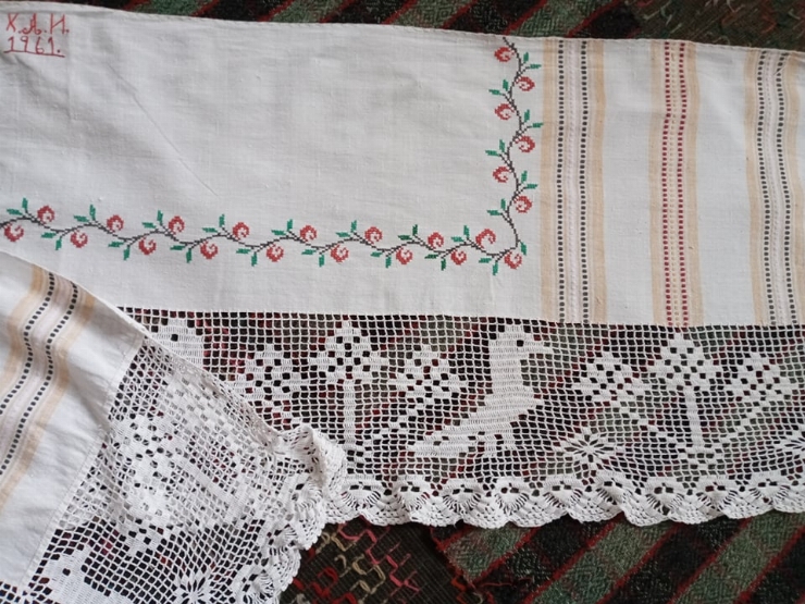 Colecția de broderie.