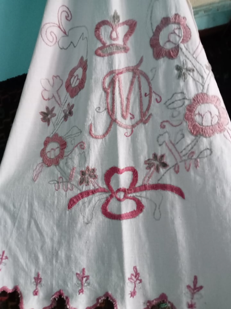 Colecția de broderie.