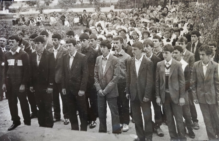 Fotografie ,,Înrolarea tinerilor în armată,,