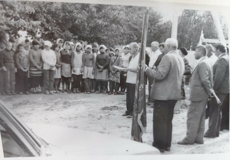 Fotografie ,,Predarea ștafetei de muncă,,