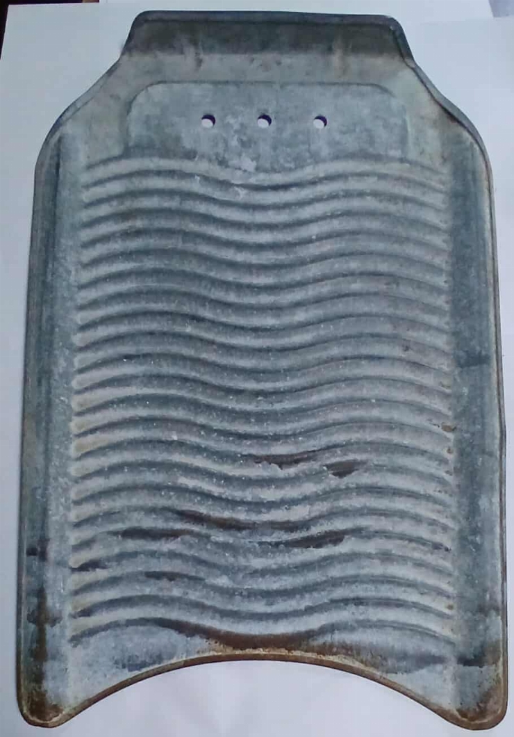 Placă de spălat rufe din metal