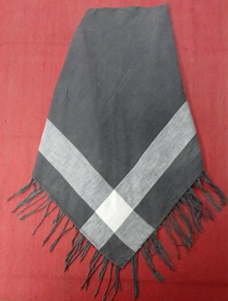 Șal țesut manual