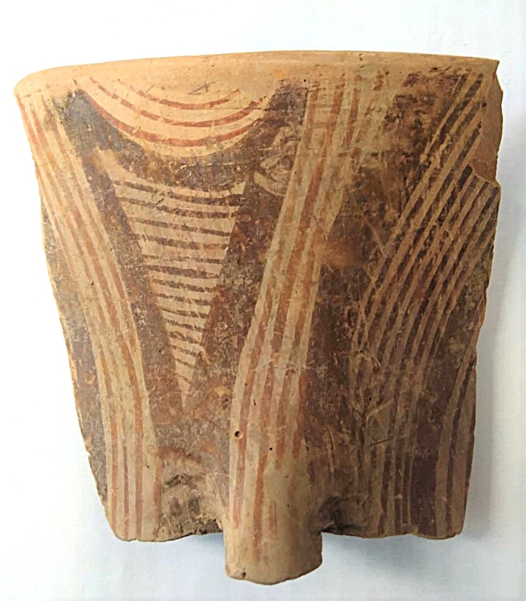 Fragment de vas cu corpul bitronconic