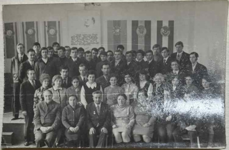 Întilnirea comsomoliștilor cu veteranii de partid