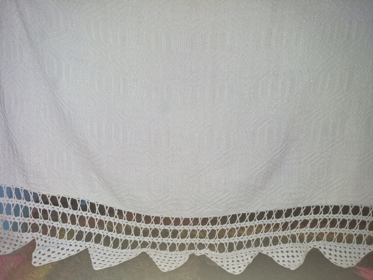 Prostire de pat (margine de pat)