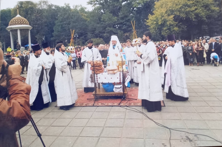 Ceremonia de reinstalare a monumentului martirilor basarabeni.