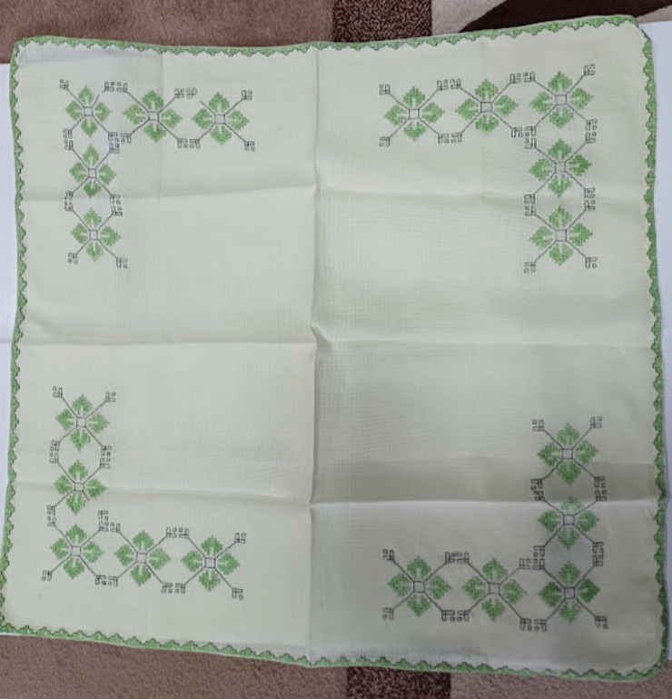 Broderie „ 5 Romburi”