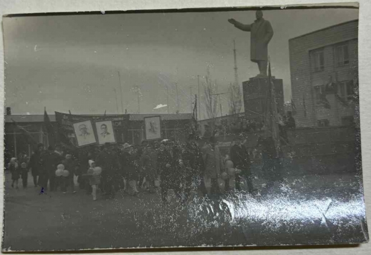 Demonstrația din 7 noiembrie; Coloana bazei de trasport auto N12