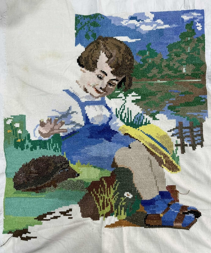 Cusutură „copil în peisaj natural”