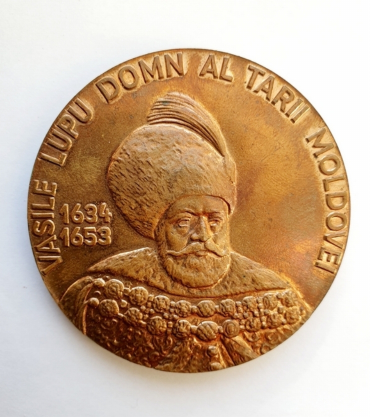 „355 de ani de atestare documentară a bisericii Domnești din Bîrlad. 1634-1953”