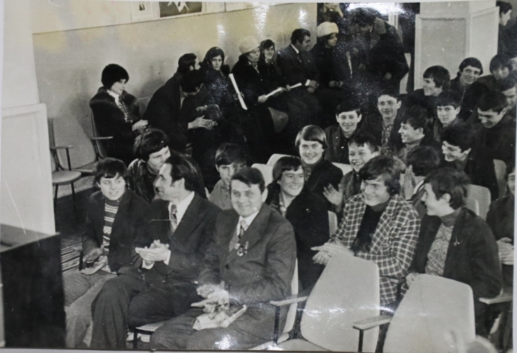 Școala profesională N-26.or.Edineț.Întâlnirea cu deputatul Sovetului Suprem din URSS Bordeian M.F...