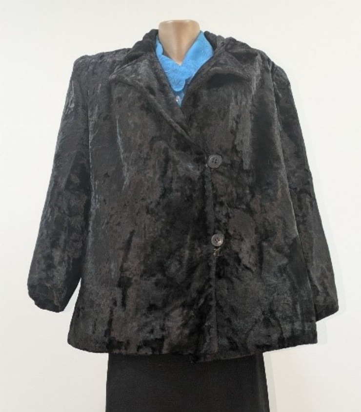 Jachetă femeiască din pluș