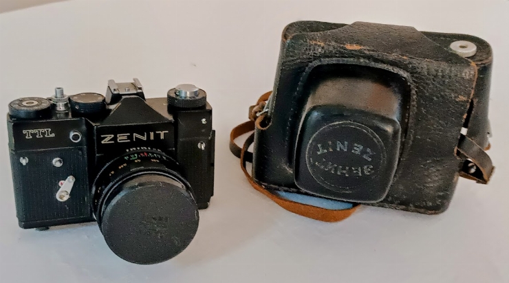 Cameră fotografică reflex ,,ZENIT”  TTL