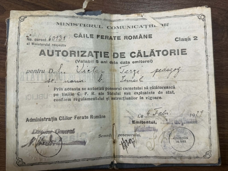Autorizație de călătorie pe calea ferată (legitimație de reducere sau gratuitate)