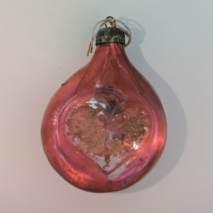 Decorațiune pentru pomul de Crăciun-medalion cu inimă