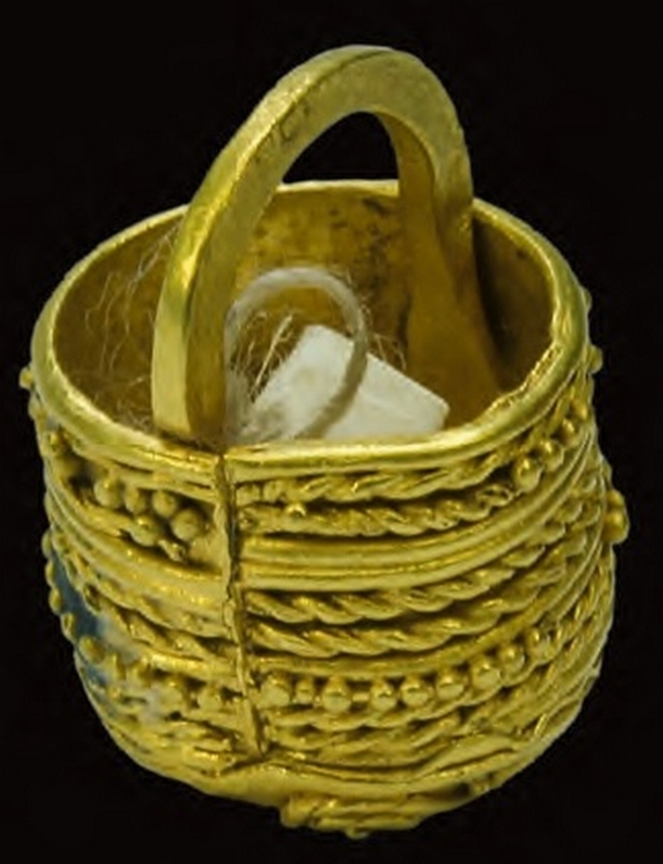 Pandantiv ,,căldărușă”